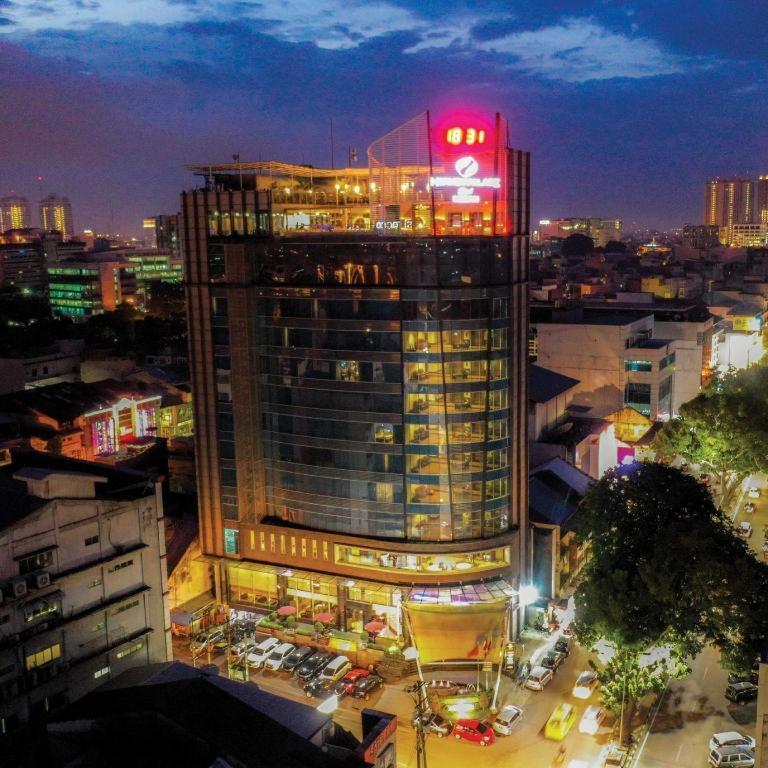Hermes Palace Hotel Medan Extérieur photo