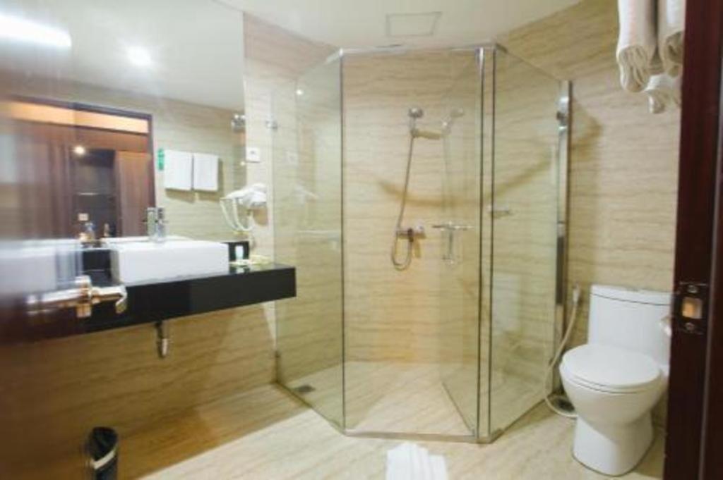 Hermes Palace Hotel Medan Extérieur photo
