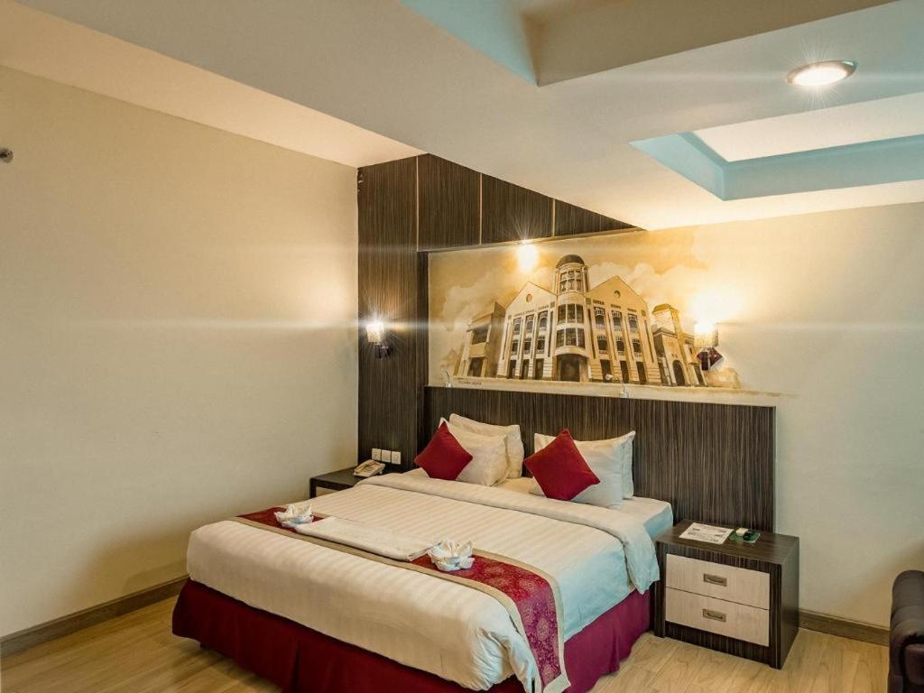 Hermes Palace Hotel Medan Extérieur photo